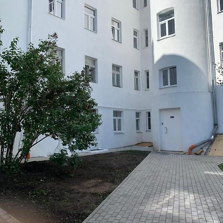 Brand New Well Planned Small Apartment Рига Экстерьер фото